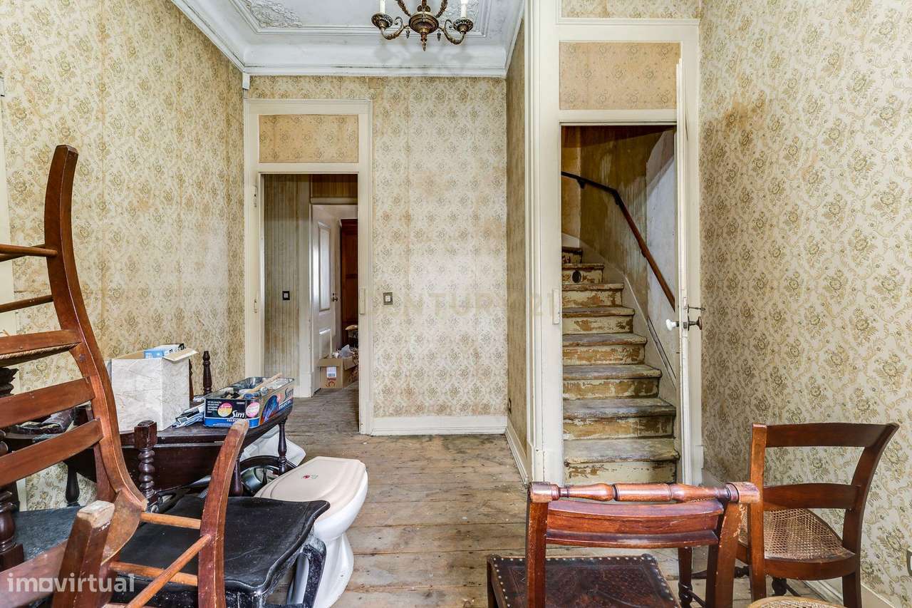 Prédio de Uso Misto no Centro Histórico de Odivelas – Habitação + Comé-15