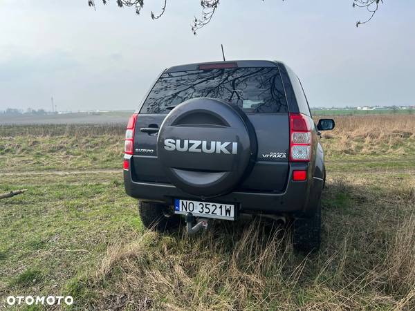 Suzuki Grand Vitara 3.2 V6 Elegance - 9