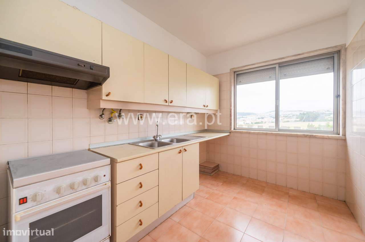 T2 - Jardim do Sol, Odivelas com lugar garagem-14