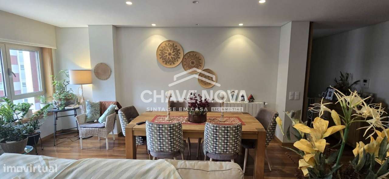 T3+1 Duplex C/ Garagem Box P/ 2 carros em Oliveira Douro - Grande imagem: 4/21