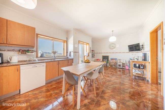 Moradia, 169 m², Oliveira (Santa Maria)-7