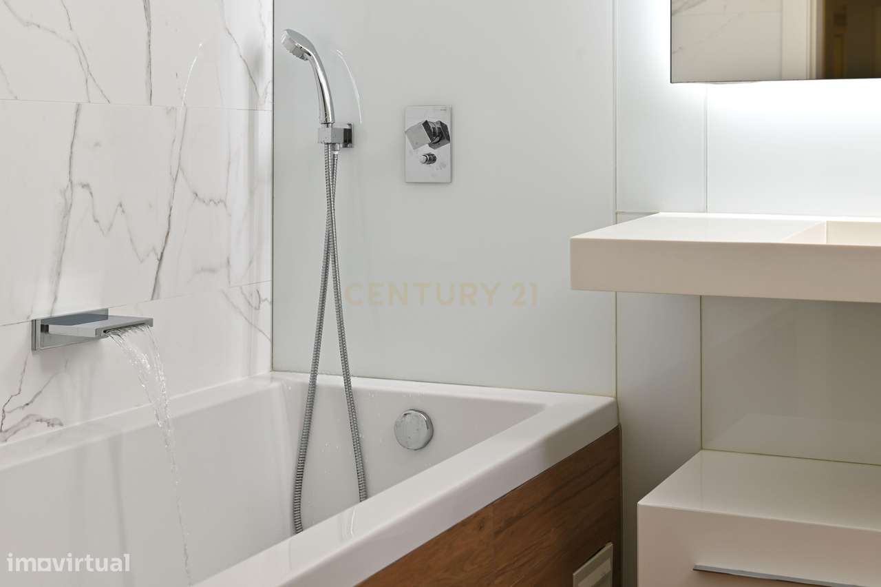 Apartamento T3 de Luxo com Box para 2 Carros — Quinta das Marianas, Pa-30