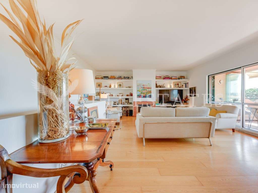 Apartamento T4 no prestigiado Monte Estoril. - Grande imagem: 4/52