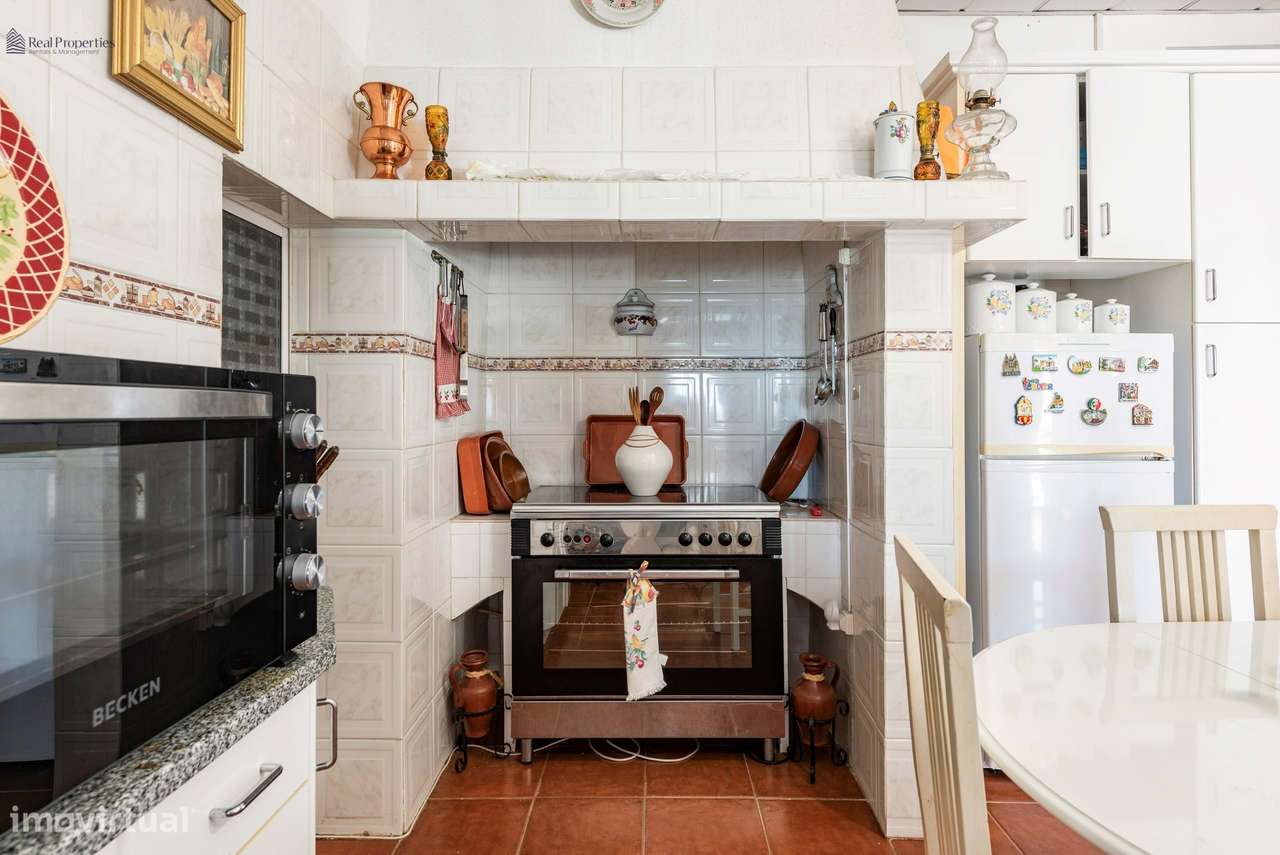 Encanto Algarvio – Moradia Térrea Isolada com Piscina e Jardim-9