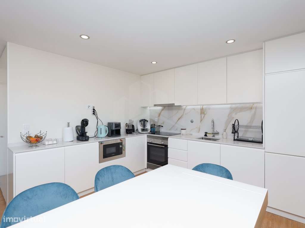 Apartamento T2 com Terraço - Último Piso - Parque da Lavandeira-31