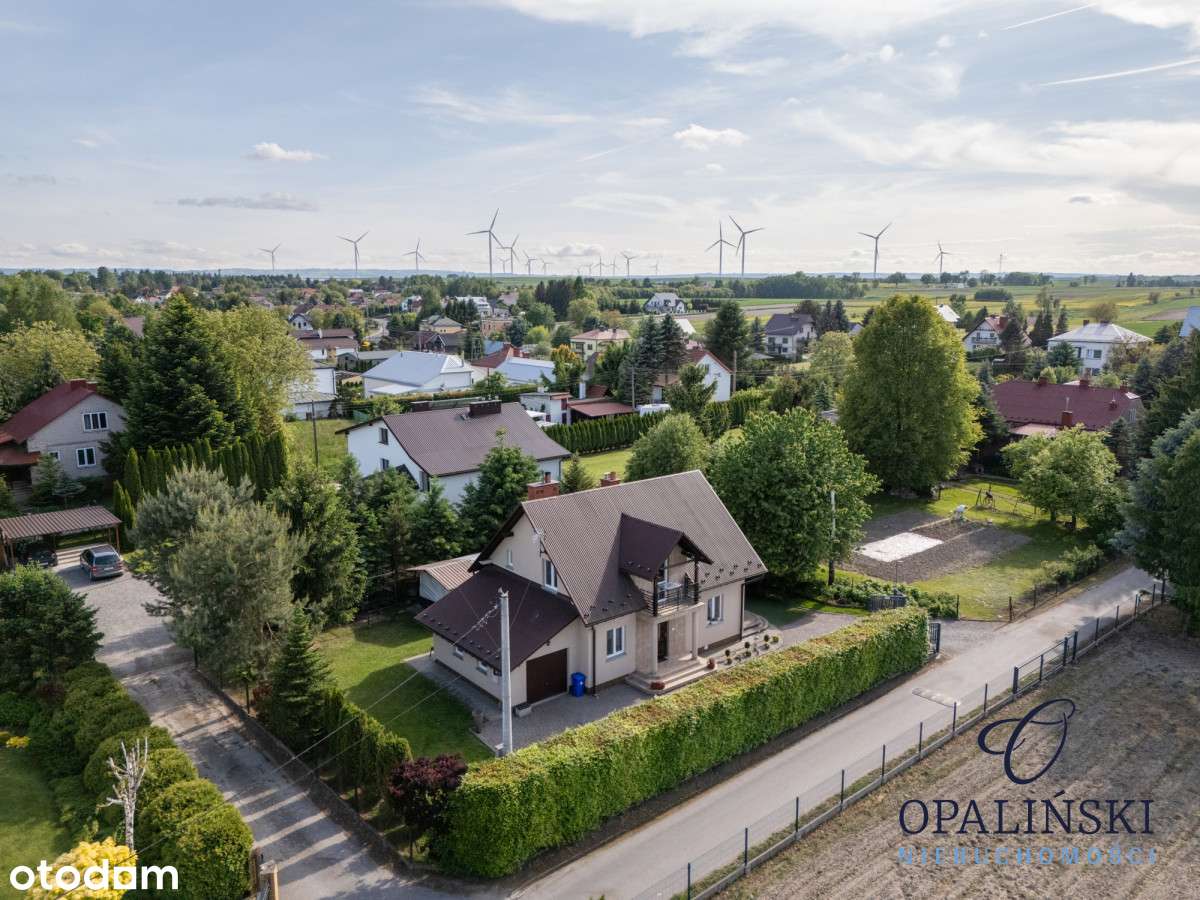 Dom z ogrodem i garażem umeblowany i wyposażony-2