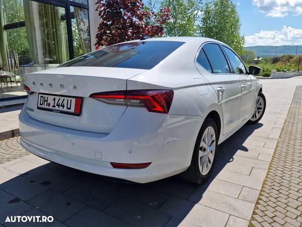 Skoda Octavia 2.0 TDI DSG Style - 5