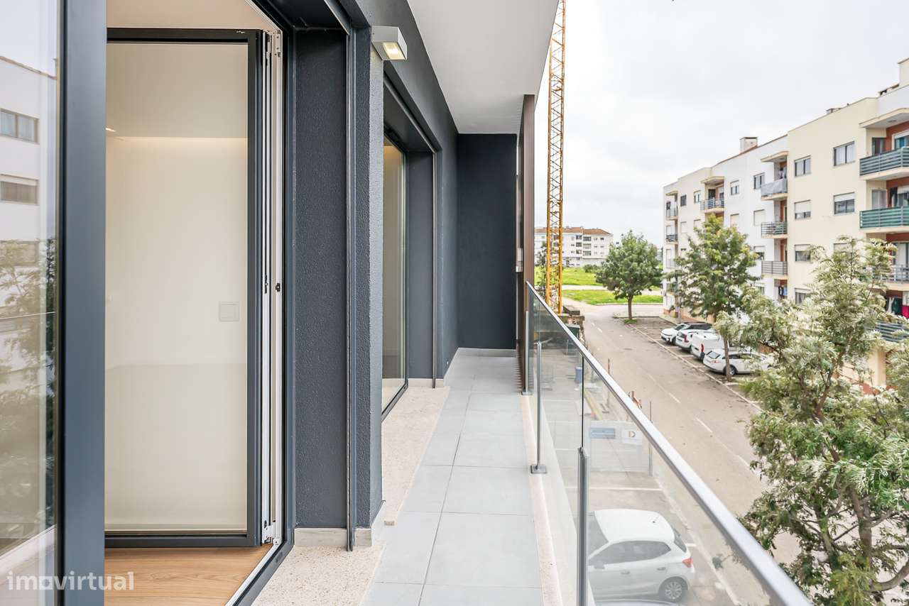 Lindíssimo Ap. 3 assoalhadas novo 2025 Grandes Varandas Churrasqueira-3