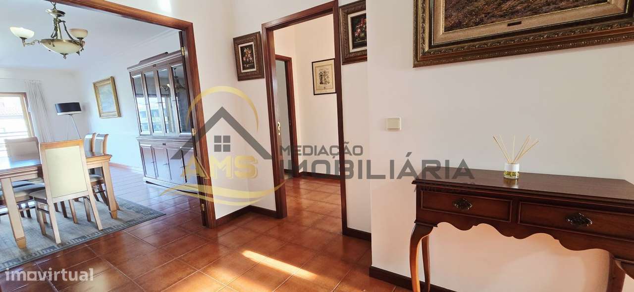 APARTAMENTO T3 COM TRÊS FRENTES E GARAGEM A 5 min a pé do Centro de-20