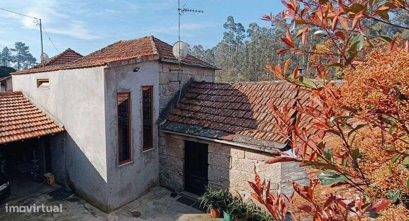 Moradia em Pedra em fase de Restauro - Grande imagem: 4/5