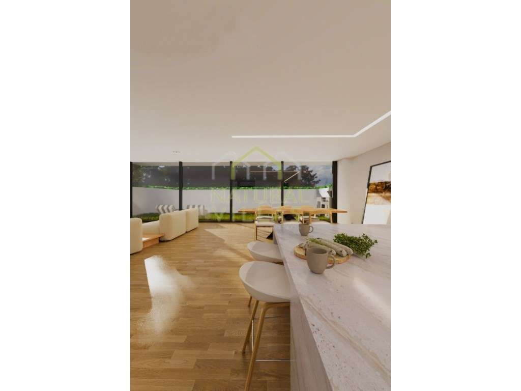 CHAVE NA MÃO: Moradia T4 de Luxo em Montenegro - Grande imagem: 5/6