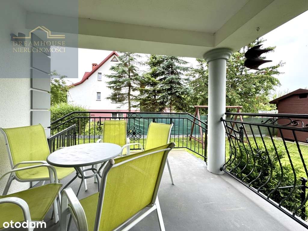 Doskonały dla Twojej Rodziny dom wolnostojący!-8