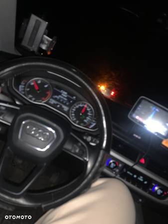 Audi A4 2.0 TDI - 8