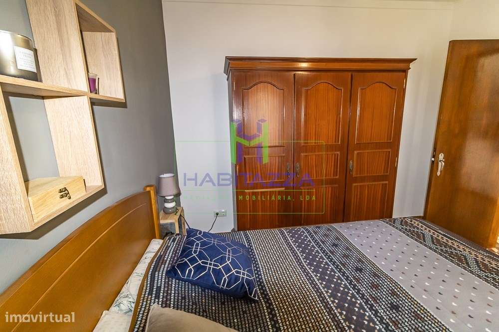 Moradia T2, com anexos e bom quintal, no coração da Praia da Luz-14