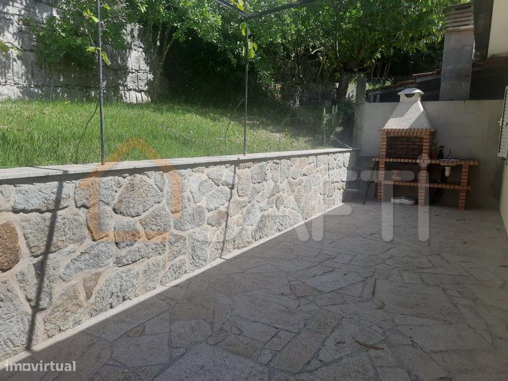 Moradia T3 a 1 Km da Vila de Melgaço - Grande imagem: 4/21