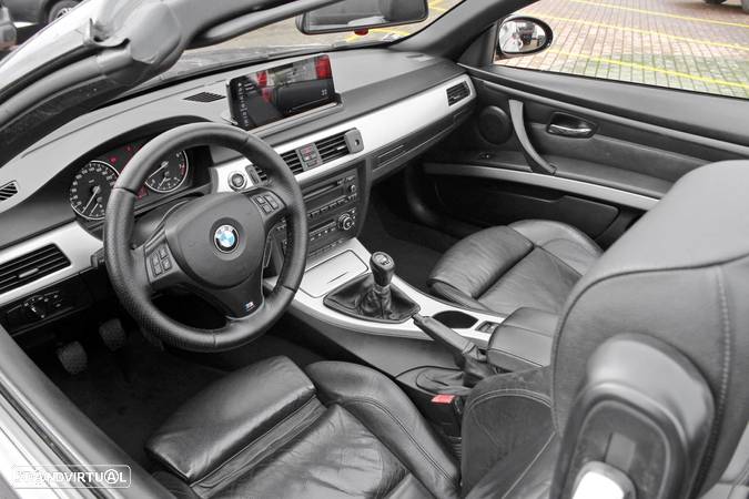 BMW 320 i - 32