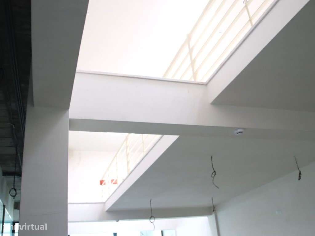 Loja para Venda em Queijas, Concelho de Oeiras - Grande imagem: 5/5