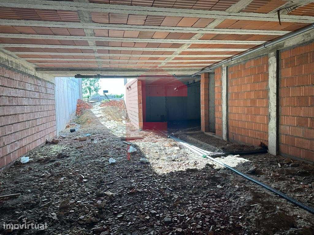 Moradia Banda Térrea com Piscina, Palmeira-27