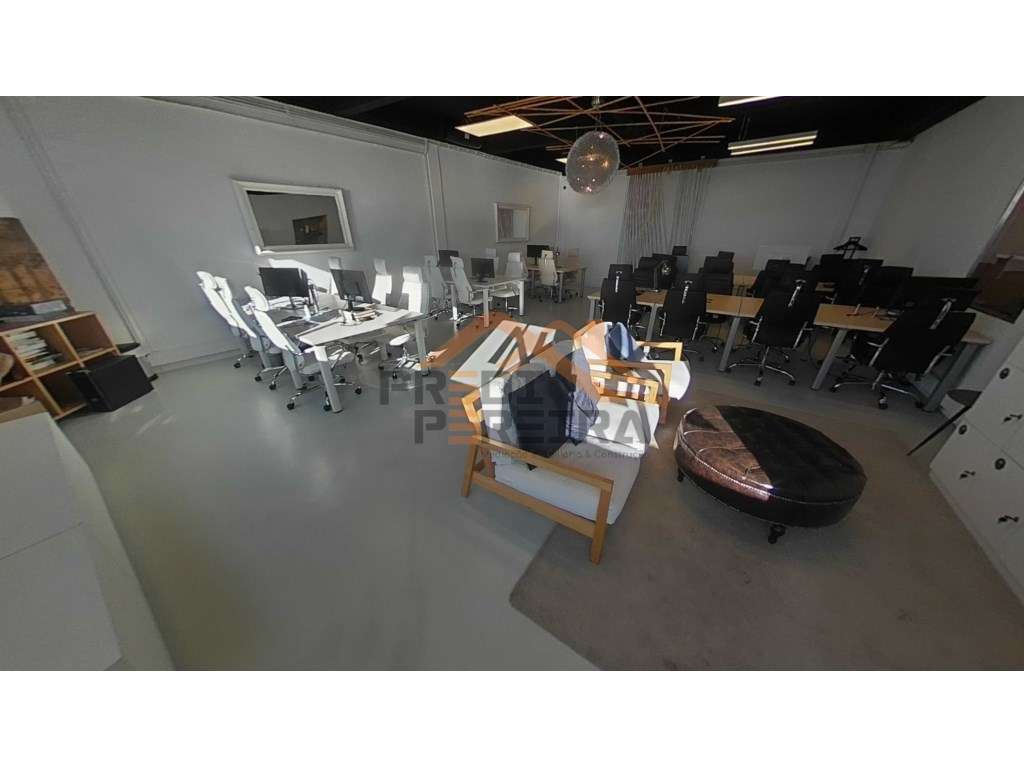 Sala de trabalho, para 32 pessoas, em Marvila. - Grande imagem: 2/26