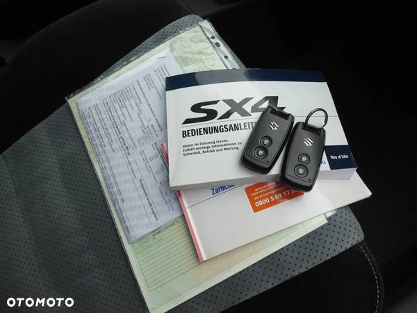 Suzuki SX4 1.6 Premium 4WD - 31