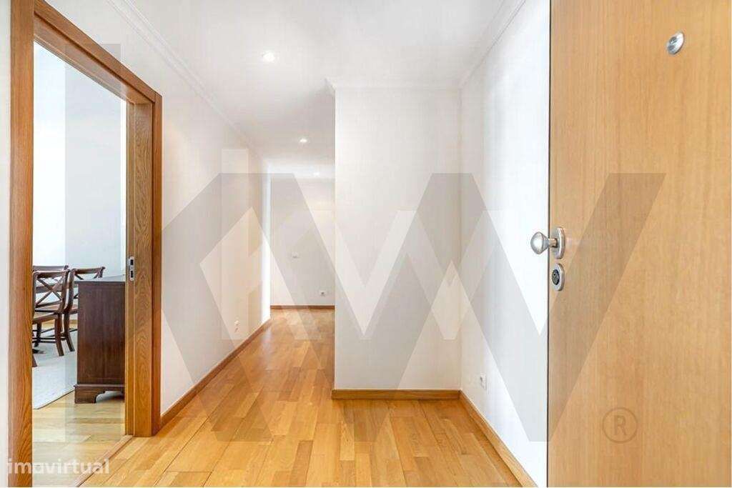 Apartamento T2 com lugar de garagem em Benfica! - Grande imagem: 5/24