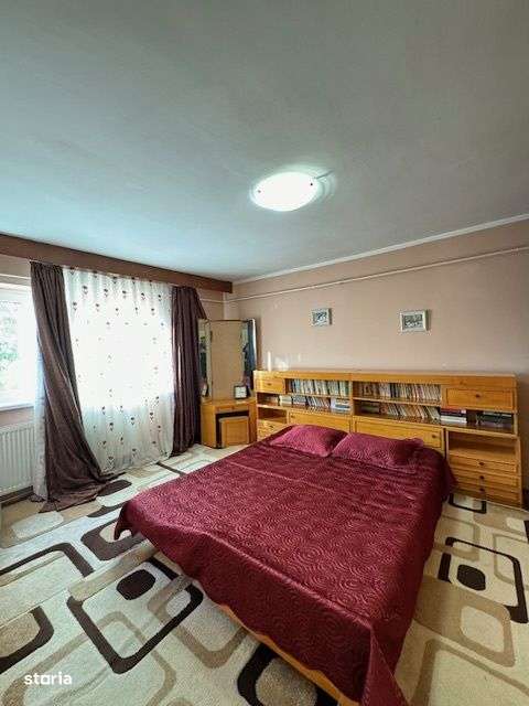 Apartament 3 camere de vanzare, ULTRACENTRAL,  str. Marasesti,  Bacau-11