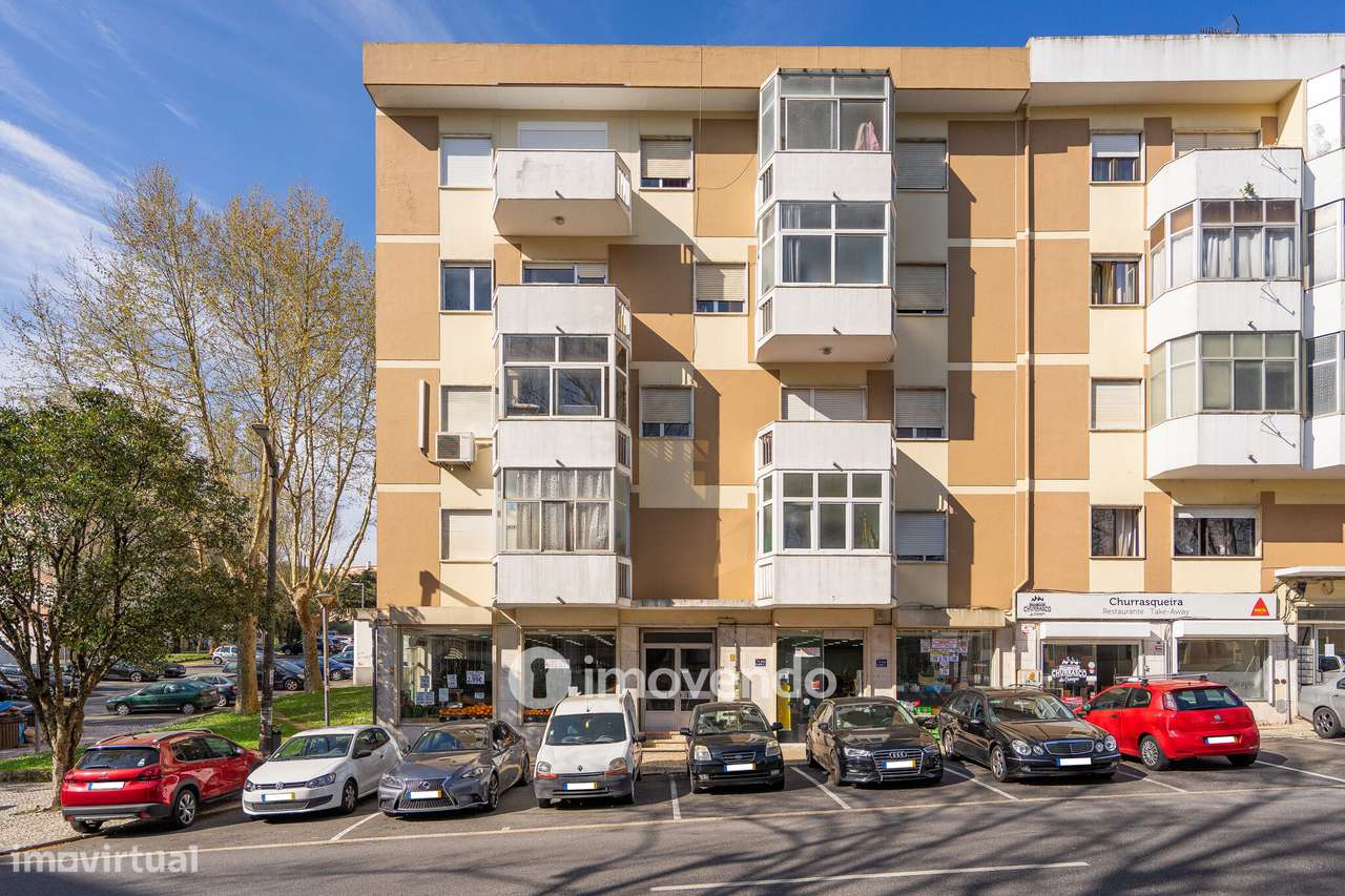 Apartamento T3 remodelado, com cozinha equipada, na Serra das Minas-40