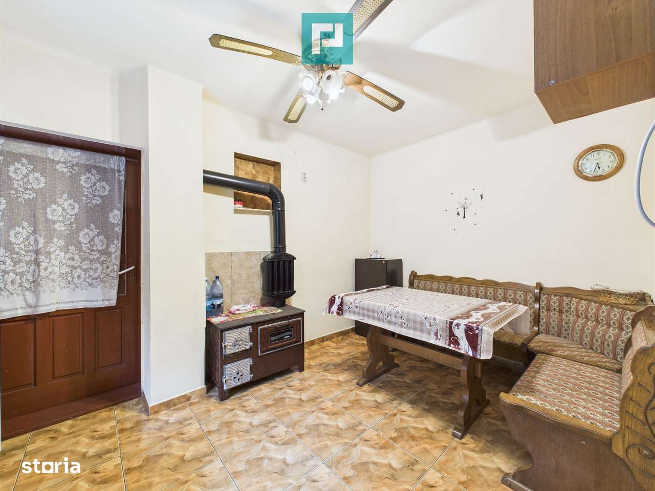 Casă de cărămidă in Grădiște - Imagine principală: 3/15