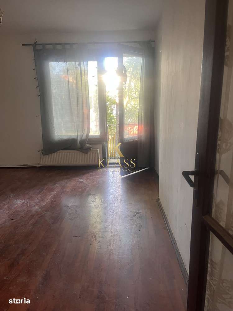 Apartament 2 camere, 55 mp, etaj 1, renovabil, ultracentral, zona Prim