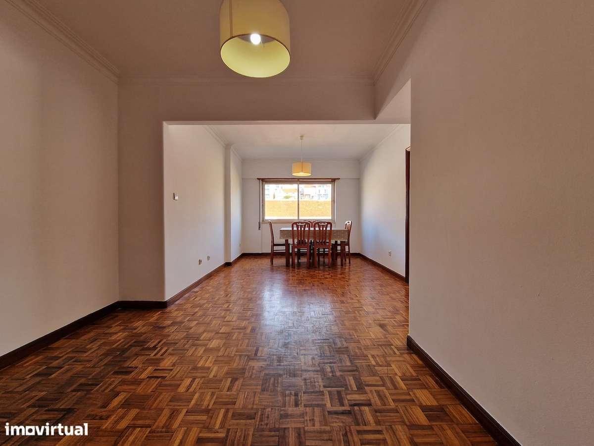 Apartamento T4 à Venda no Dafundo com Vista Deslumbrante para o Rio-6