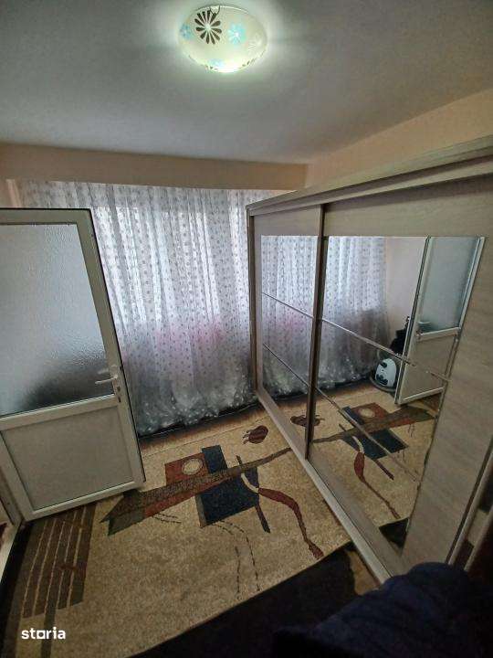 INTRETINUT! Ap 2 camere, ETAJ 3, zona Apollo - Imagine principală: 4/7