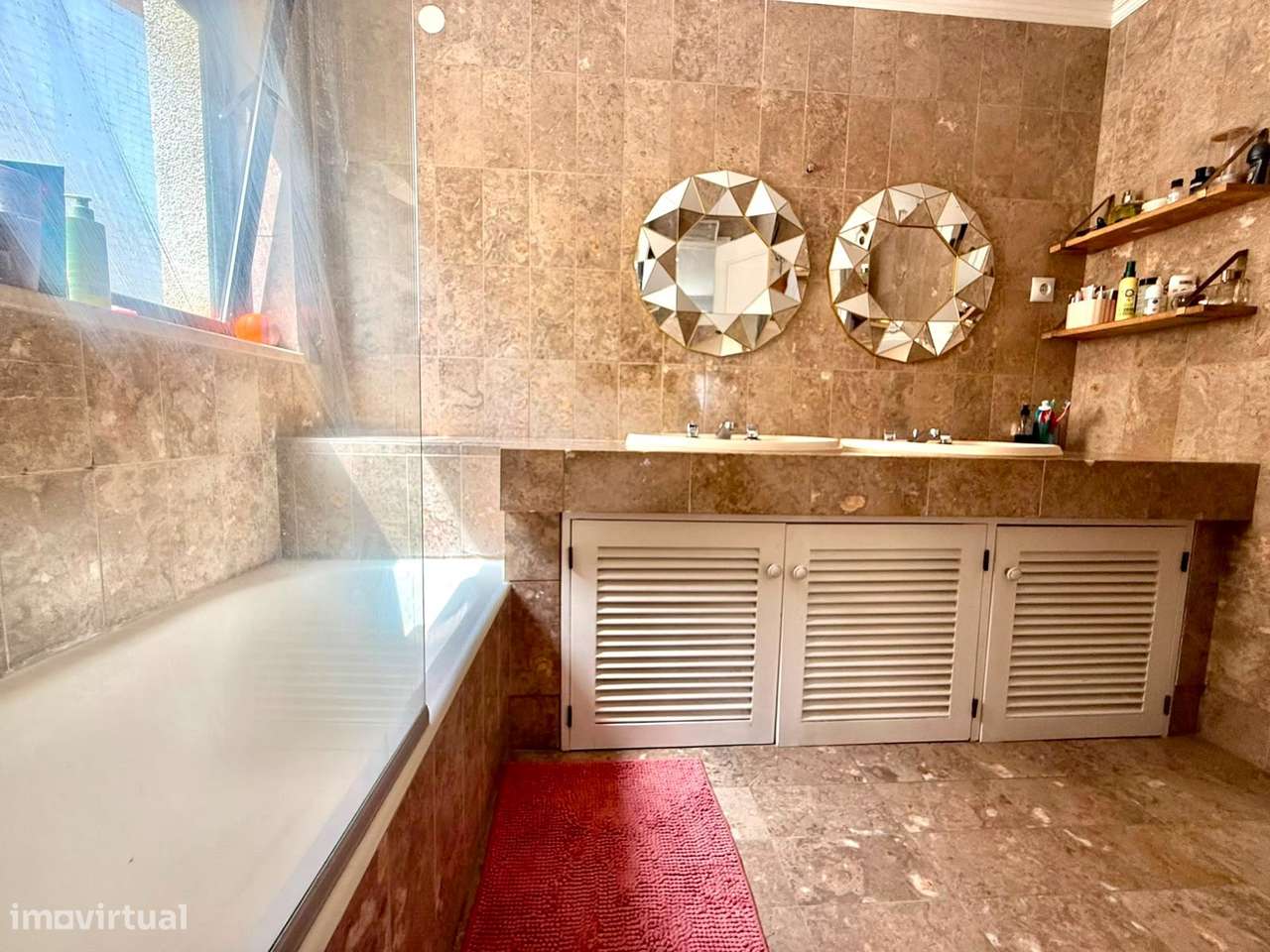 Apartamento T2 MOBILADO, no último piso, em Soares dos Reis!-29