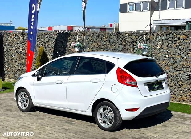 Ford Fiesta 1.4 Trend - 17