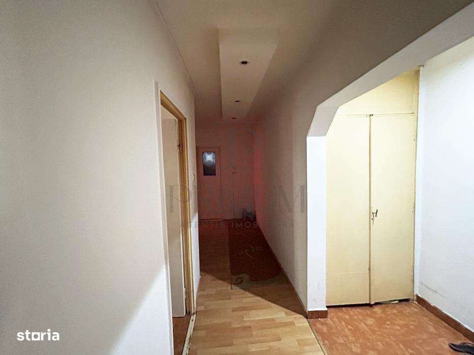 Dambovita - 3 camere - decomandat - ETAJ 1 - Imagine principală: 5/7