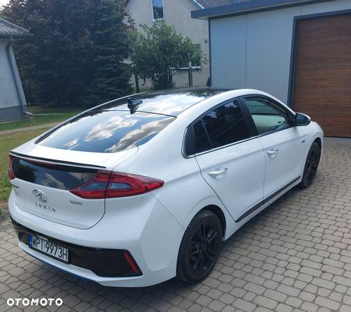 Hyundai IONIQ hybrid Platinum - 4