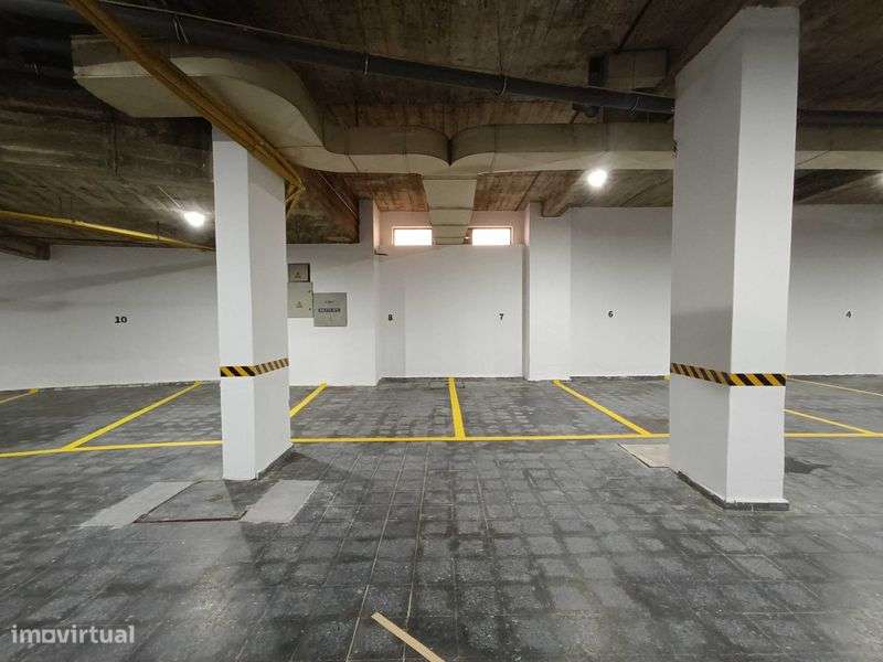 Lugar/Vaga de estacionamento - Montechoro - Albufeira - Grande imagem: 5/8