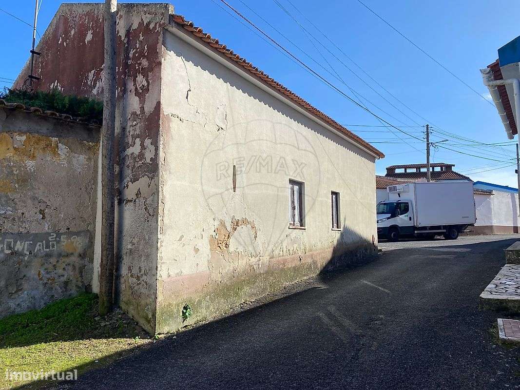 Moradia T2 para venda - Grande imagem: 2/3