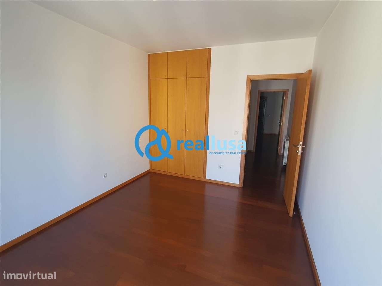 Apartamento T4 c/ garagem Oliveira do Douro Vila Nova de Gaia-6