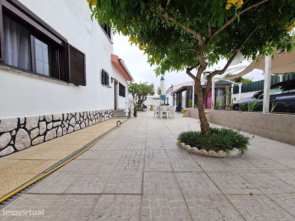 Moradia isolada em Fernão Ferro perto da praia de Sesimbra-13