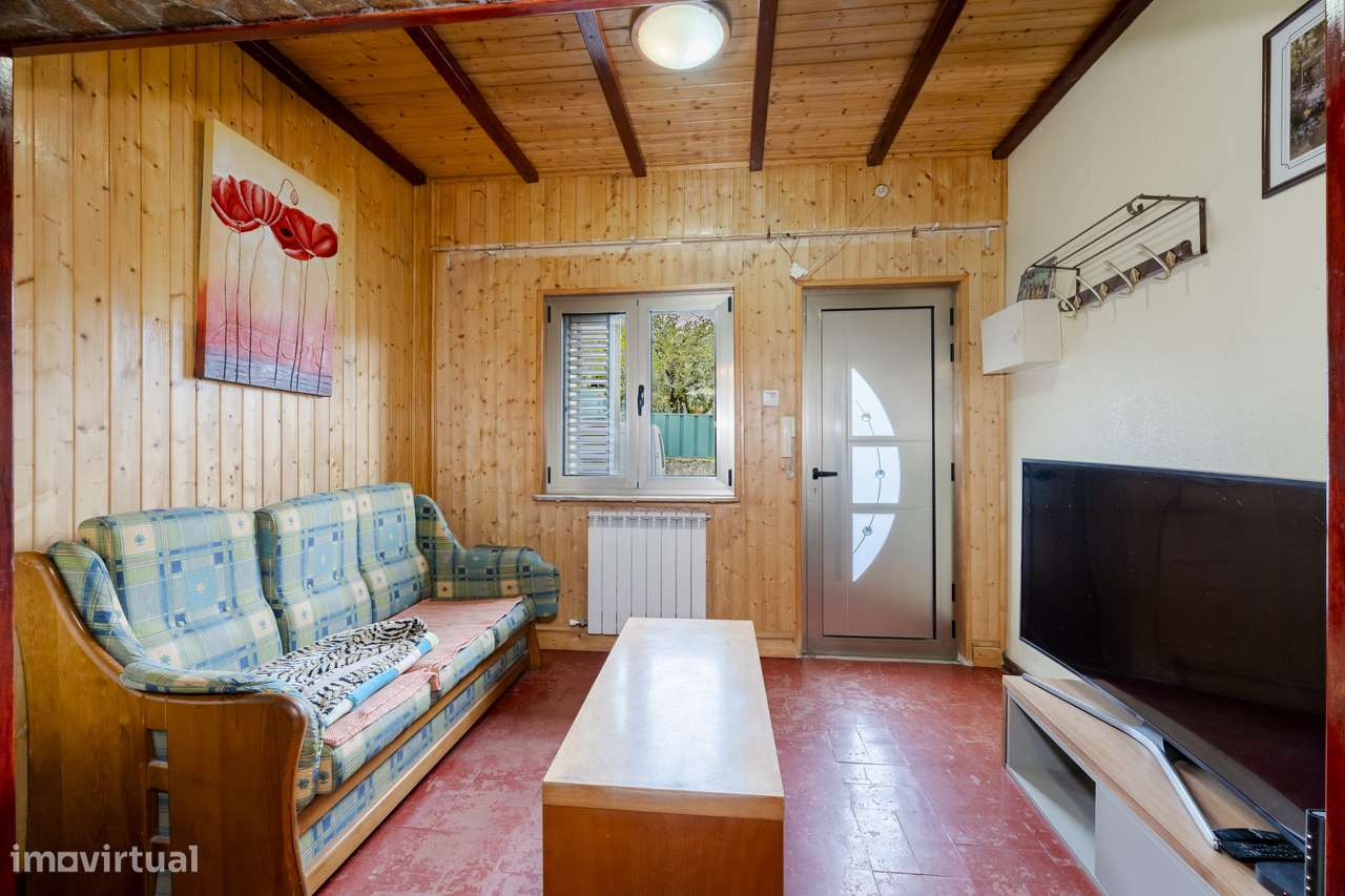 Moradia T2 para venda na Rua dos Emigrantes, Nogueira, Braga-9