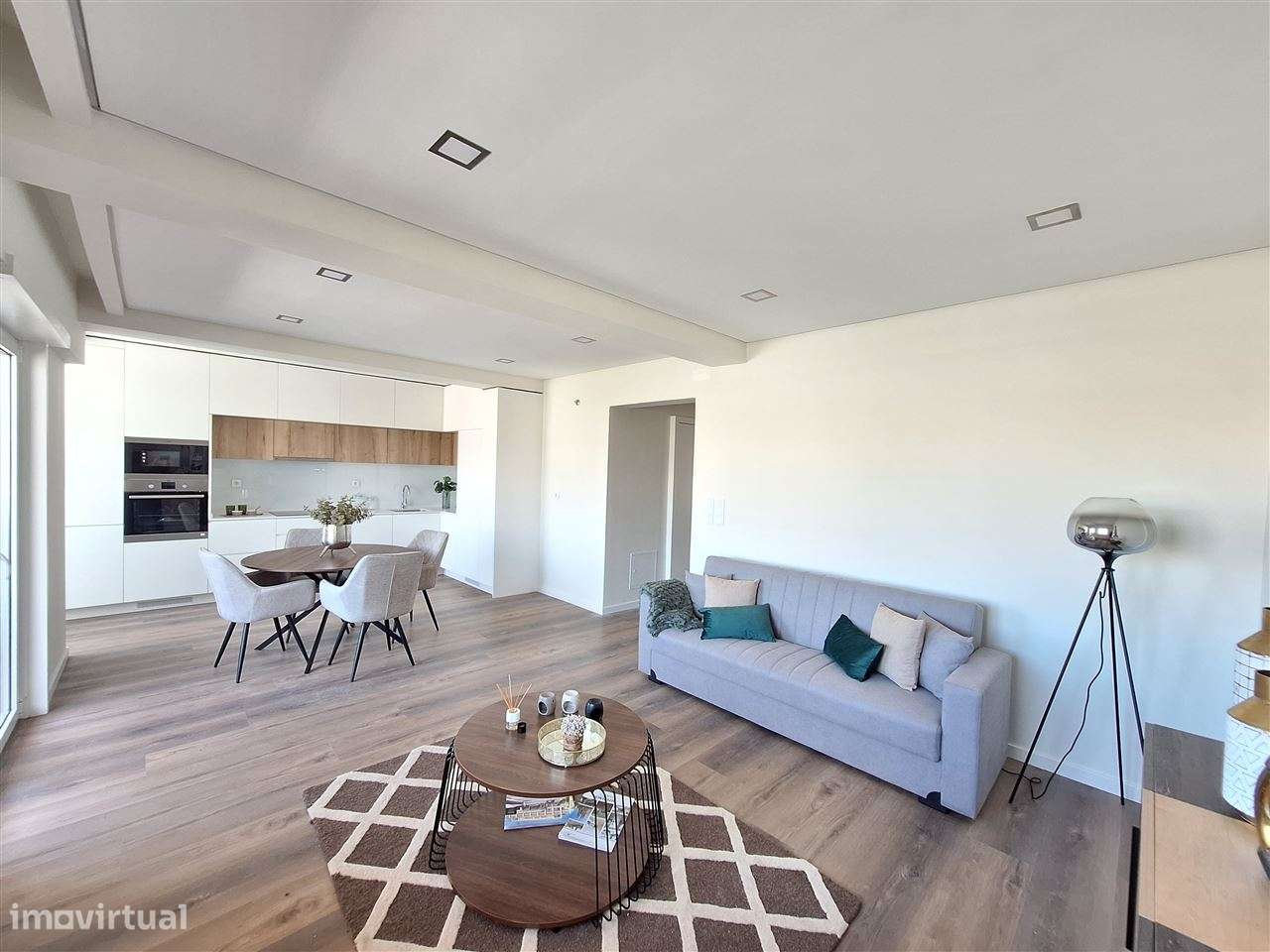 Apartamento T3 | Benfica, Bairro Sta. Cruz-1