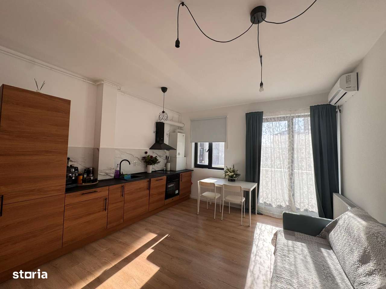 Apartament cu 2 camere de vanzare, zona Safirului-14