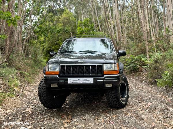 Jeep Grand Cherokee 5.9 LX - 4