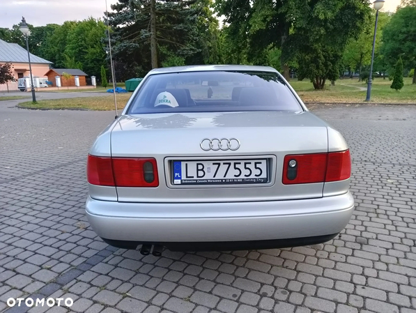 Audi A8 - 3