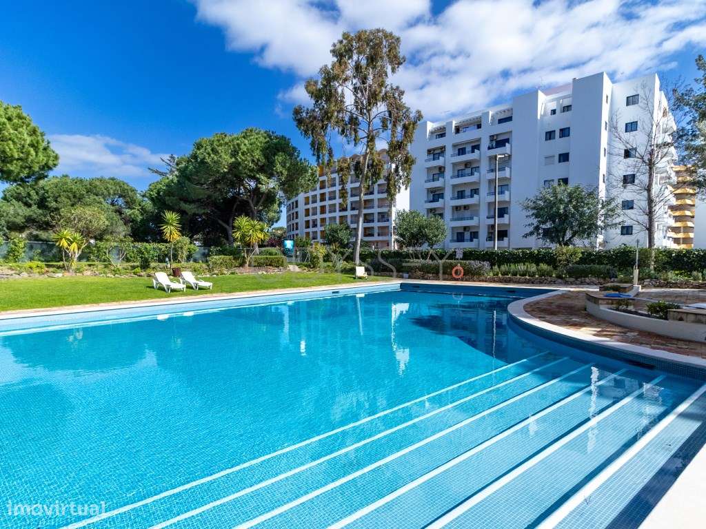 Charmoso Apartamento de 2 Quartos Rés-do-Chão com Grande Jardim Pri...-23