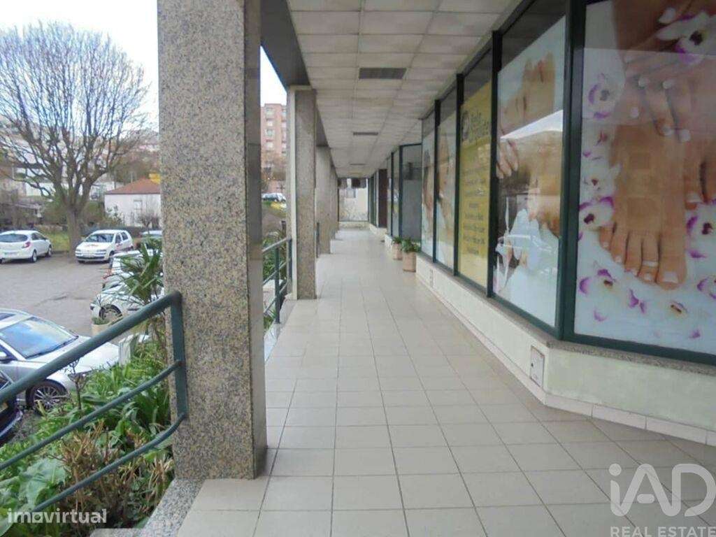 Loja / Estabelecimento Comercial em Real, Dume E Semelhe de 50,00 m2 - Grande imagem: 2/17