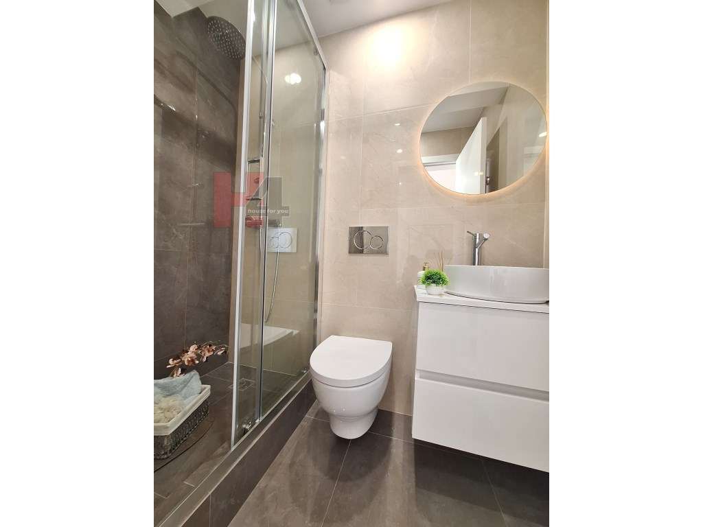 Apartamento T3 totalmente remodelado em Benfica-23