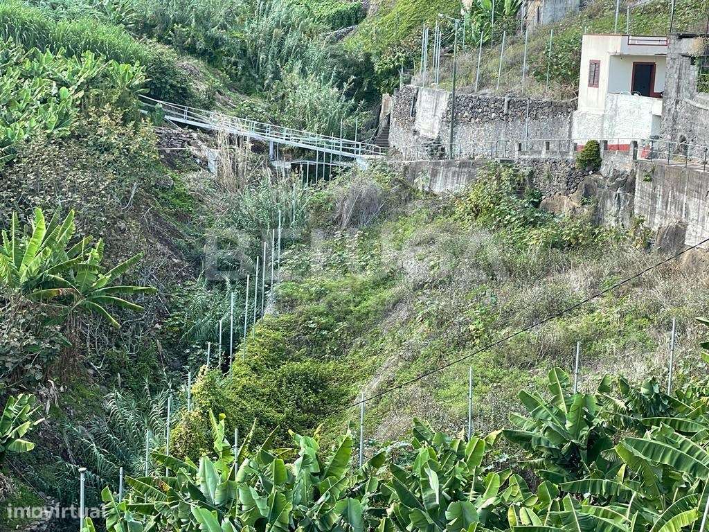 TERRENO COM 2110 m² | CAMINHO DO TERÇO (Cª LOBOS)-21