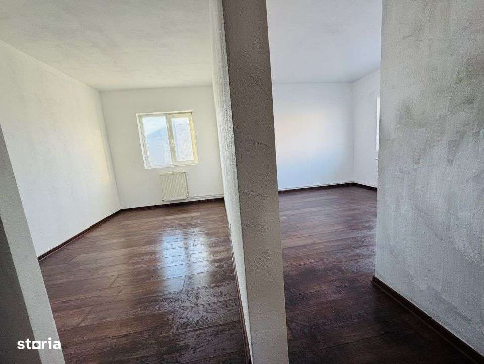 Apartament 3 camere renovat, decomandat, zona Lipovei, strada Holdelor-4