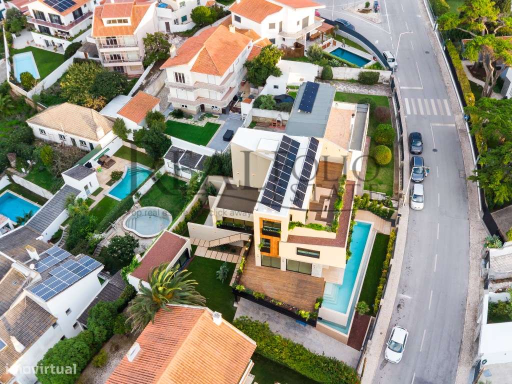 Moradia T5 com acabamentos de luxo e vista panorâmicas sobre a Baia...-50